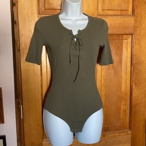 5/$20 - Madewell Ribbed Bodysuit. Size S